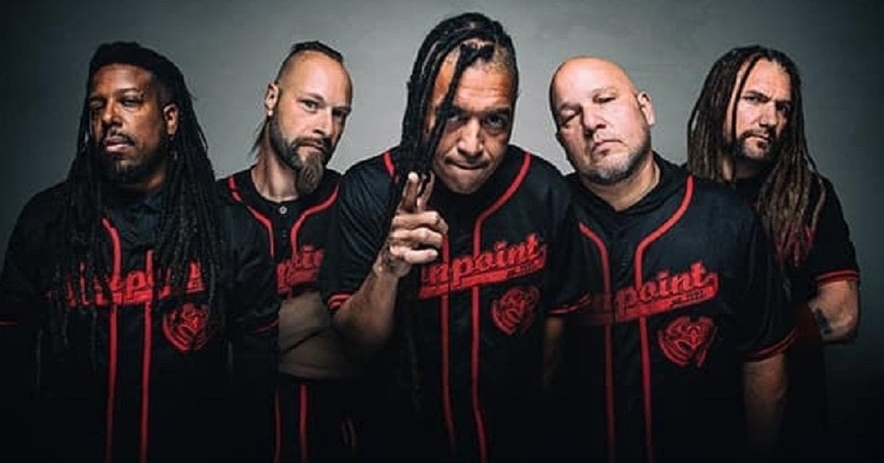 Nonpoint performing live — Elias Soriano on vocals